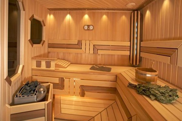Парилка в русской бане может быть современной и стильной