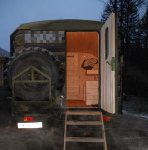 Баня в кузове авто - вид сзади